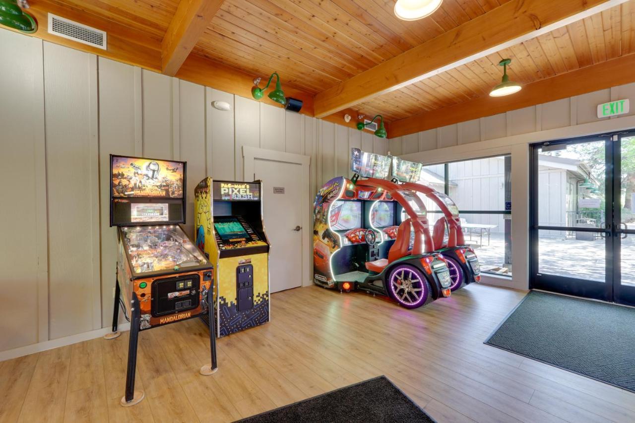 Klamath Falls Getaway With Pool And Hot Tub Access! Dış mekan fotoğraf